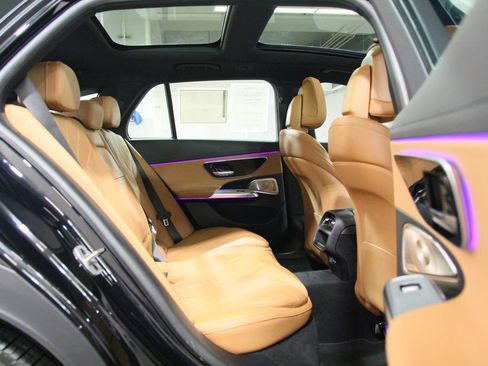 Used 2024 Mercedes-Benz E 450 4MATIC All-Terrain Wagon image 27