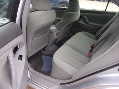 Used 2007 Toyota Camry LE image 3