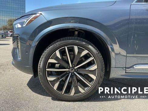 Certified 2025 Volvo XC90 B5 Plus image 7