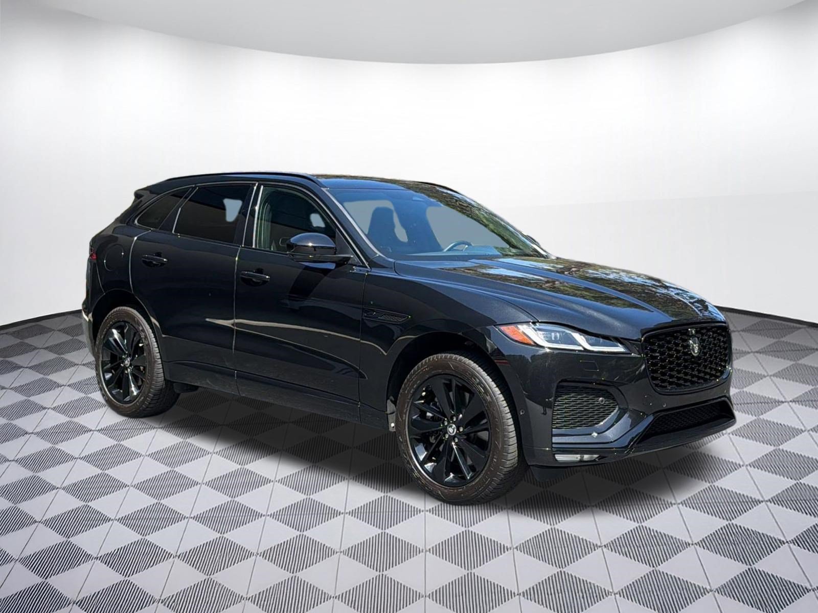 Used 2026 Jaguar F-PACE R-Dynamic S AWD/4WD image 7