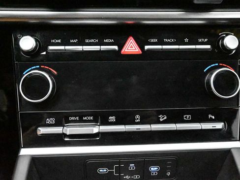 Used 2026 Hyundai Santa Fe SEL AWD/4WD image 17