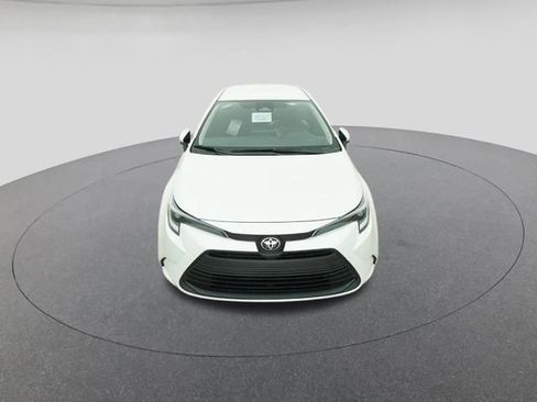 Used 2026 Toyota Corolla LE image 15
