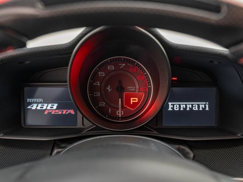 Certified 2020 Ferrari 488 Pista Coupe RWD image 31