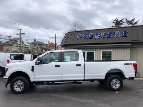 Used 2019 Ford F250 XL w/ Power Equipment Group image 2