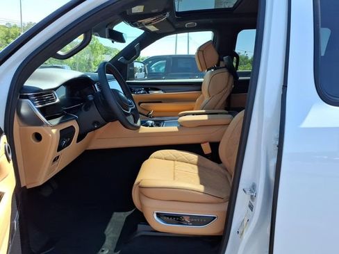 New 2026 Jeep Grand Wagoneer Summit AWD/4WD image 6