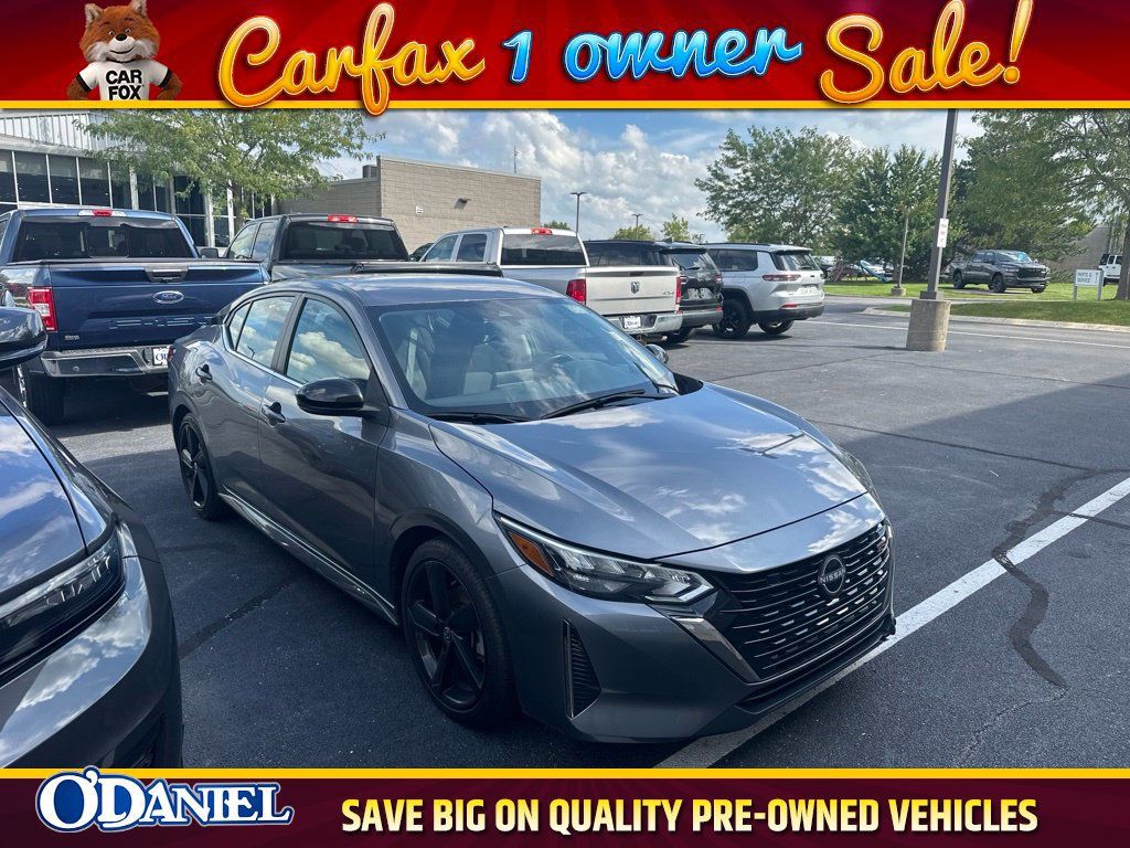 Used 2024 Nissan Sentra SR FWD image 3