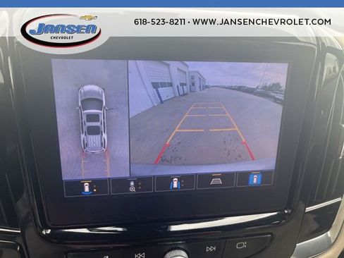 Used 2022 Chevrolet Traverse Premier image 17