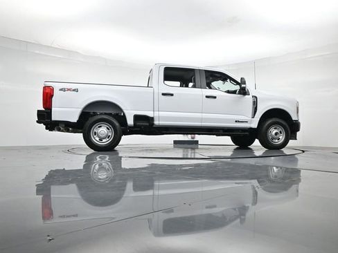 New 2026 Ford F250 XL w/ F-250 >10K GVWR Package AWD/4WD image 31