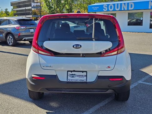 Used 2020 Kia Soul S FWD image 6