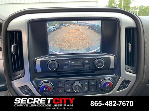 Used 2016 GMC Sierra 1500 SLT w/ Enhanced Driver Alert Package AWD/4WD image 16