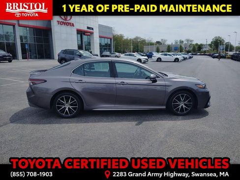 Certified 2023 Toyota Camry SE w/ Cold Weather Package AWD/4WD image 8
