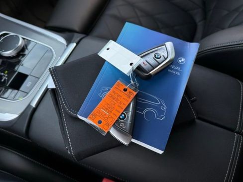 Used 2023 BMW X5 xDrive40i image 6