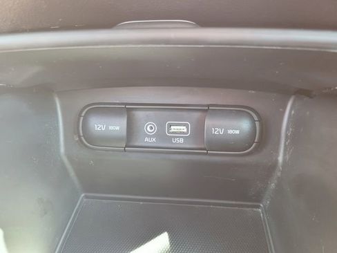 Used 2018 Kia Sorento FWD image 24
