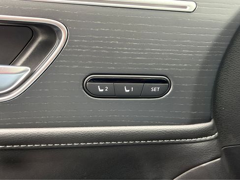 Certified 2025 INFINITI QX80 Sensory image 30