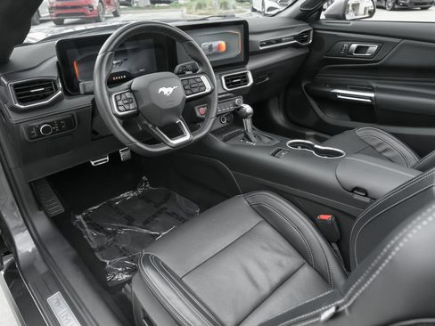 Used 2024 Ford Mustang GT Premium RWD image 8