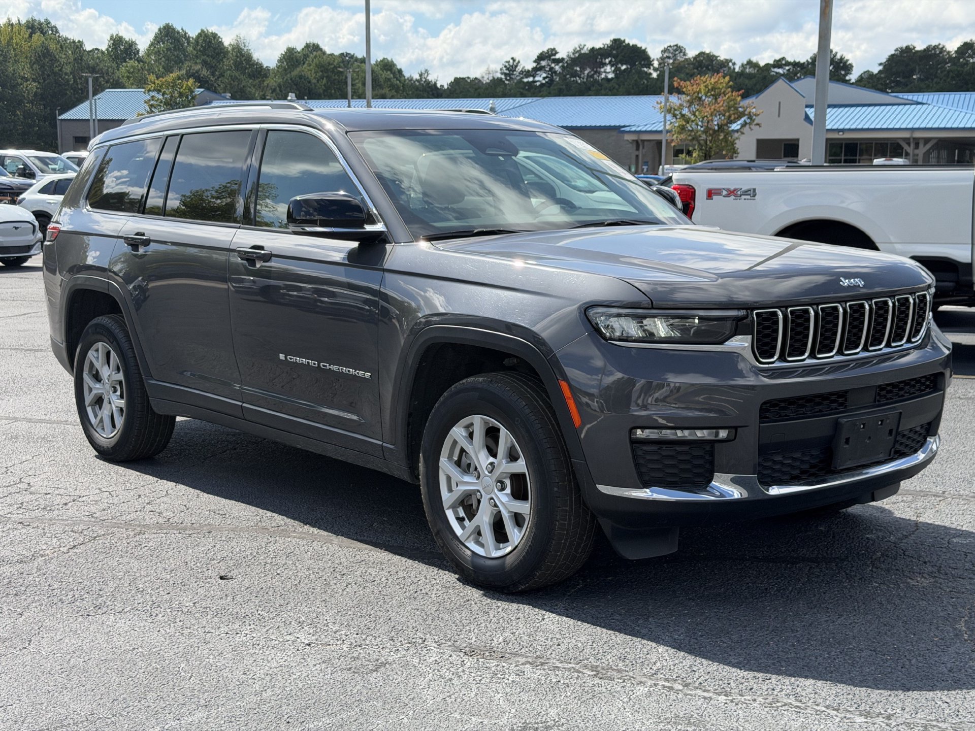 Used 2023 Jeep Grand Cherokee L Limited RWD image 15