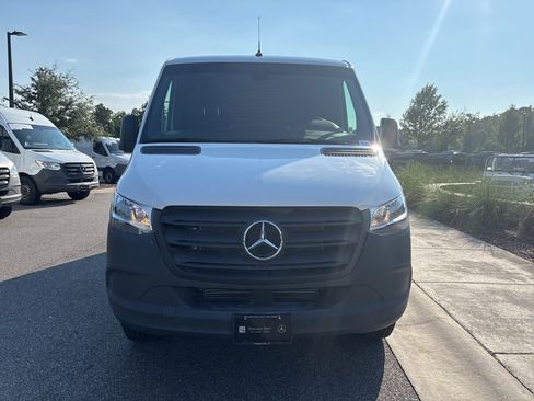 Used 2023 Mercedes-Benz Sprinter 144 Cargo image 9