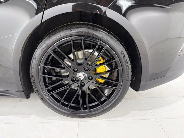 Used 2024 Porsche Panamera RWD image 43