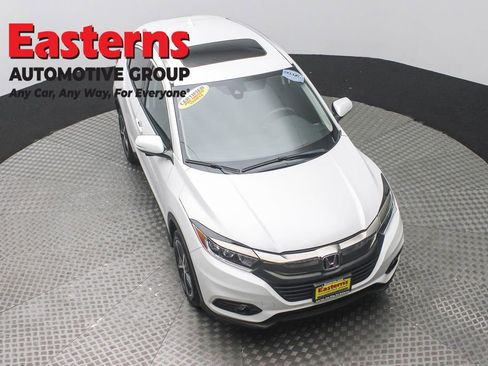 Used 2021 Honda HR-V EX image 3