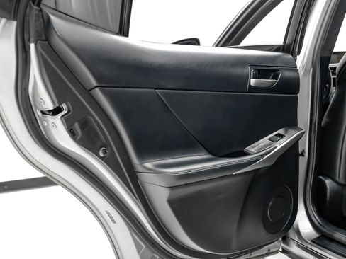Used 2019 Lexus IS 300 RWD image 46