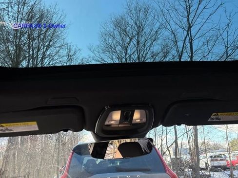 Certified 2023 Volvo XC60 B5 Plus w/ Climate Package image 19