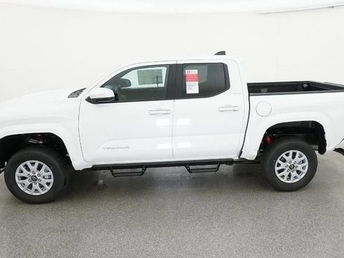 New 2026 Toyota Tacoma SR5 AWD/4WD image 3