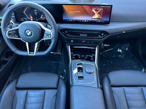 Used 2025 BMW 330i Sedan w/ M Sport Package image 3