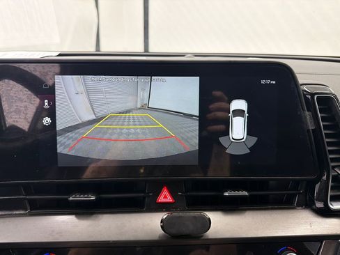 Used 2025 Kia Sportage EX image 27