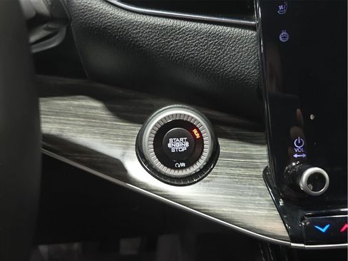 Used 2023 Jeep Wagoneer L Series II image 16