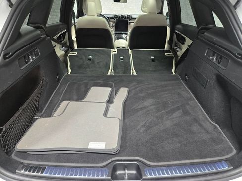 Used 2023 Mercedes-Benz GLC 300 4MATIC image 43