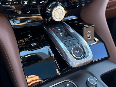 Used 2023 Acura MDX SH-AWD w/ Technology Package image 31