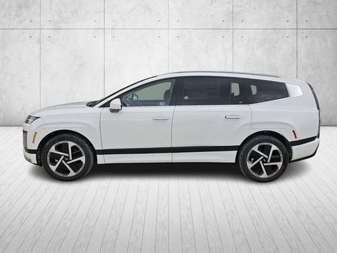 New 2026 Hyundai Ioniq 9 Calligraphy image 2