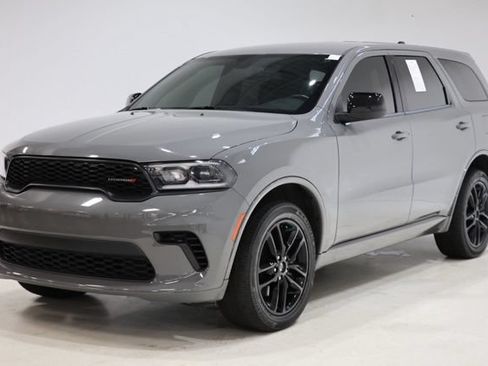 Used 2024 Dodge Durango GT AWD/4WD image 3
