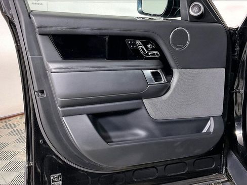 Used 2019 Land Rover Range Rover Long Wheelbase Supercharged image 22