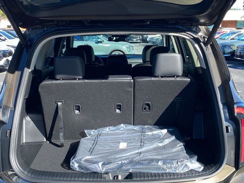 New 2025 Kia Telluride EX image 23