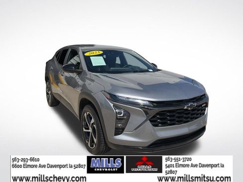 Used 2024 Chevrolet Trax RS FWD image 6
