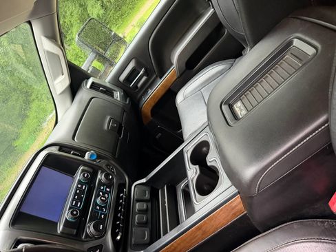 Used 2017 Chevrolet Silverado 3500 LTZ w/ Duramax Plus Package AWD/4WD image 33