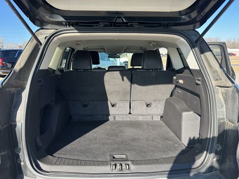 Used 2017 Ford Escape SE w/ Equipment Group 201A image 33