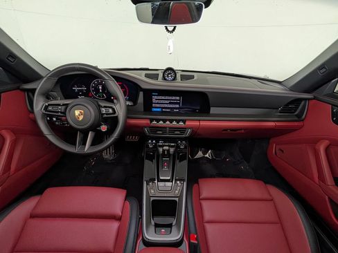 Certified 2026 Porsche 911 Targa 4 GTS AWD/4WD image 19