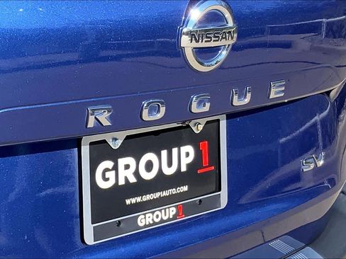 Used 2021 Nissan Rogue SV w/ Premium Package image 28