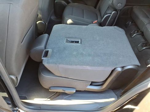 Used 2023 GMC Acadia SLE w/ Driver Convenience Package image 35