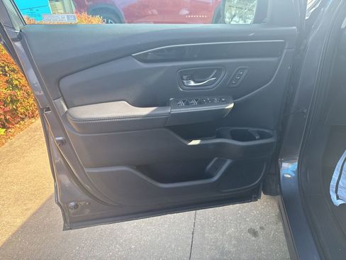 Used 2024 Honda Pilot EX-L image 17