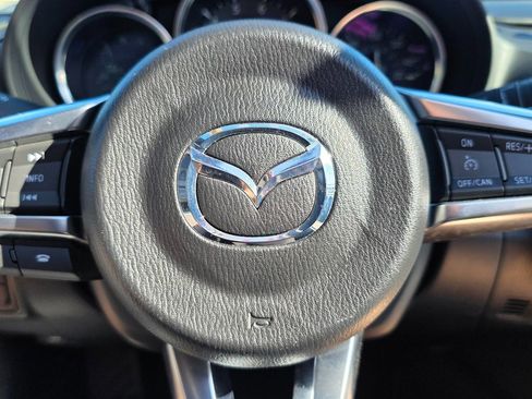 Used 2022 MAZDA MX-5 Miata Sport image 32