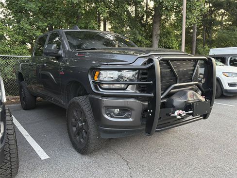 Used 2022 RAM 2500 Big Horn w/ Level C Equiment Group AWD/4WD image 3