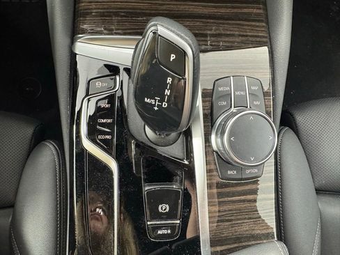 Certified 2023 BMW 530i xDrive w/ Premium Package AWD/4WD image 18