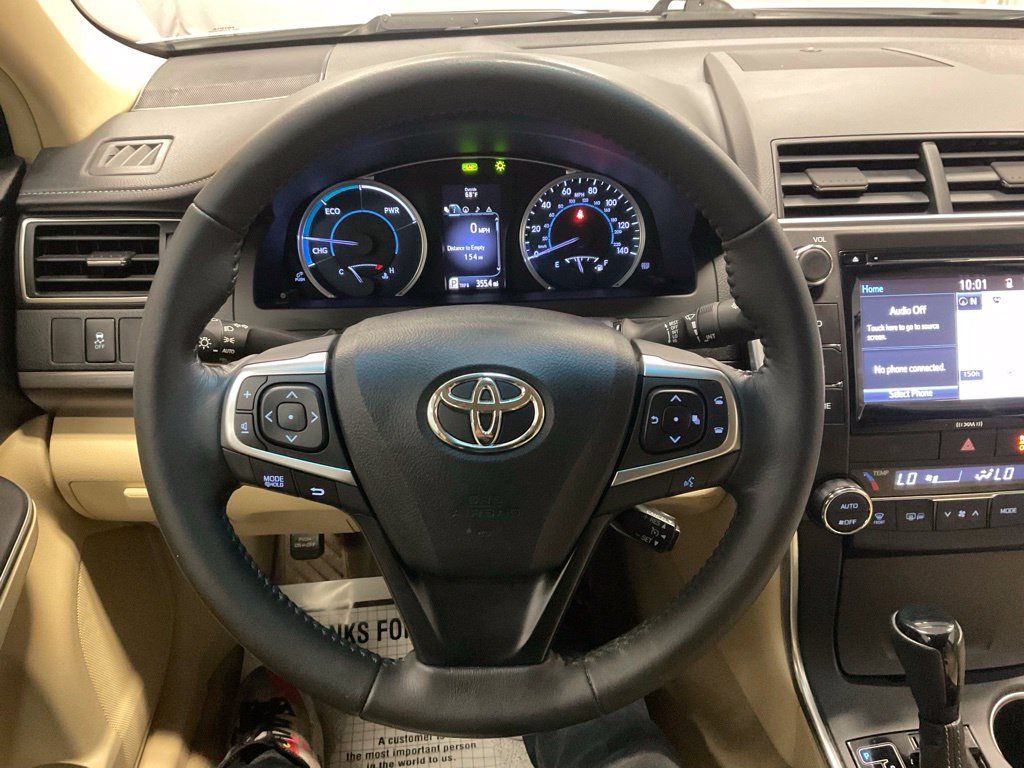 Used 2016 Toyota Camry XLE FWD image 18