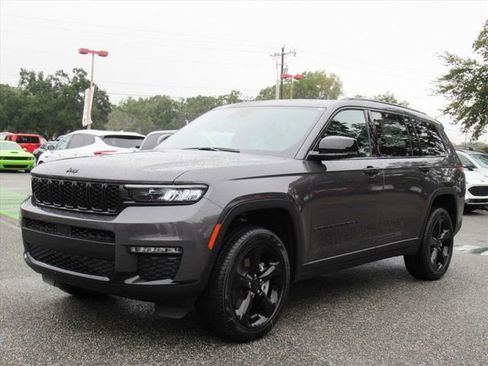 New 2025 Jeep Grand Cherokee L Limited w/ Black Appearance Package image 3