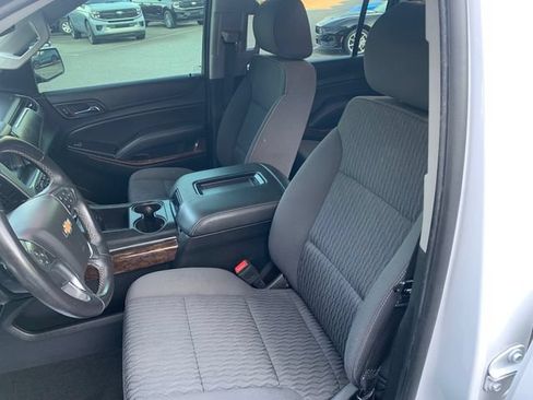 Used 2017 Chevrolet Suburban LS AWD/4WD image 10