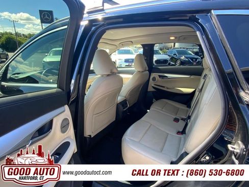 Used 2019 INFINITI QX50 Essential w/ Proactive Package AWD/4WD image 12