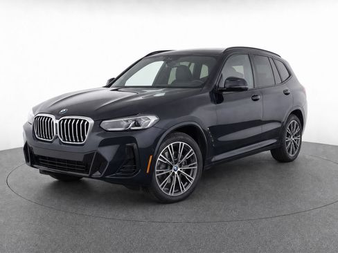 Used 2024 BMW X3 sDrive30i w/ Premium Package RWD image 2